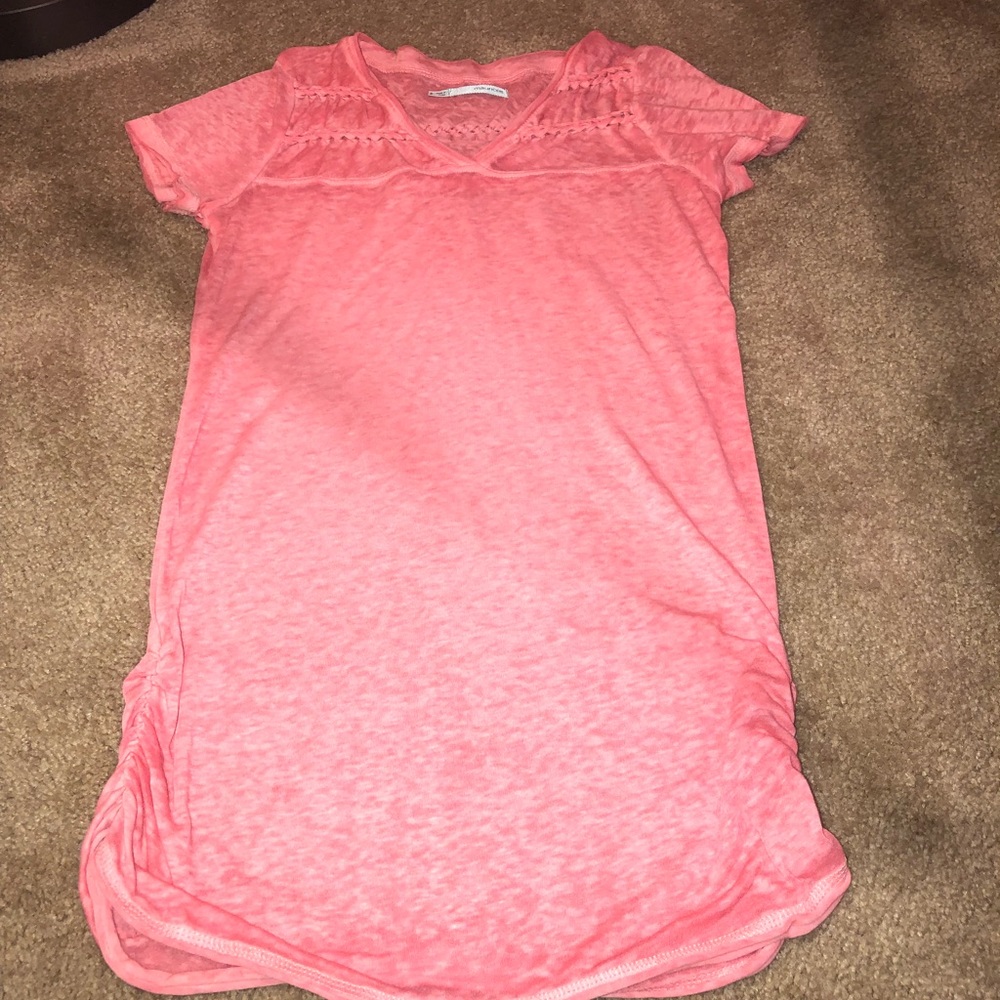 Maurices V-Neck Shirt 👚 Size: small